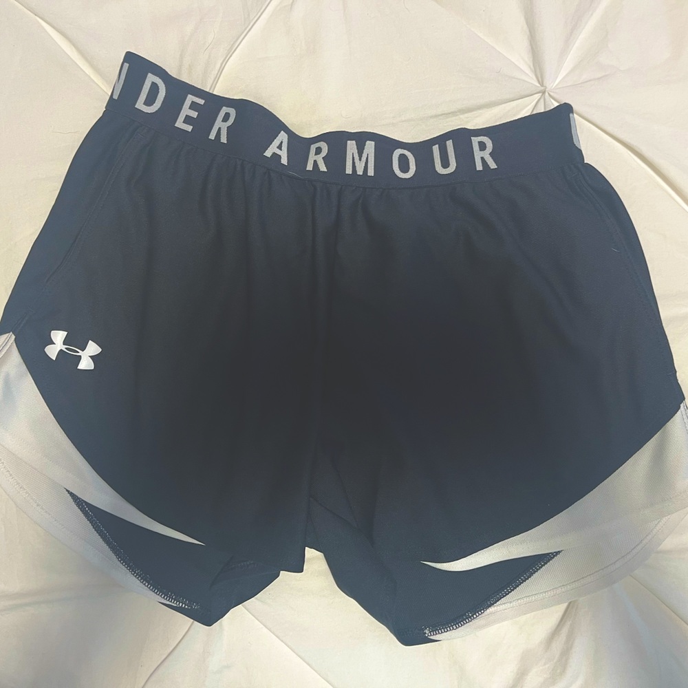 Under amour athletic shorts